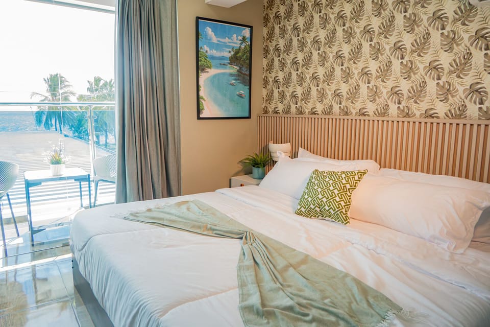 Superior Suite, Ocean View | In-room safe, free WiFi