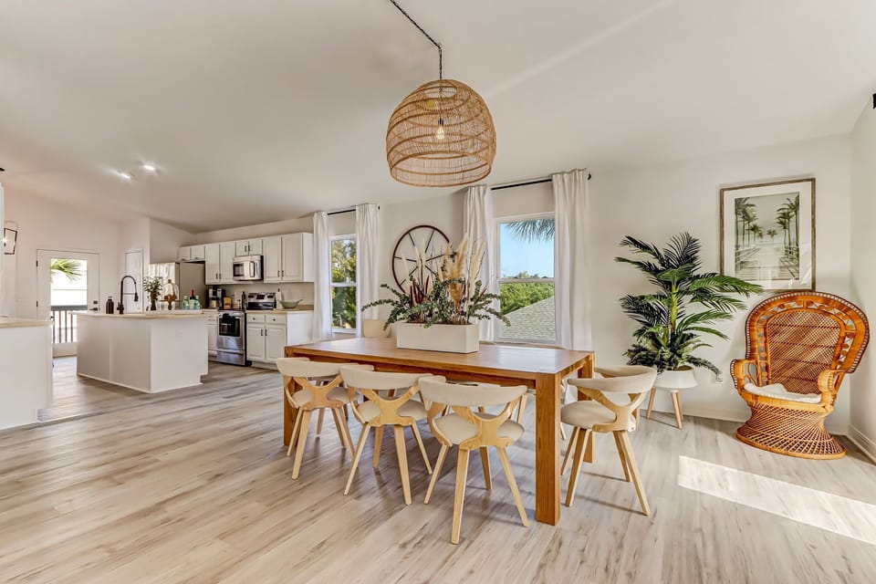 Airy open layout ideal for meals and gatherings.