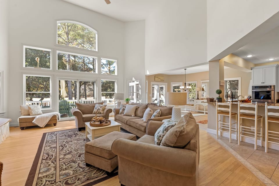 CC239: Meant to Be | Ground Level Living Area