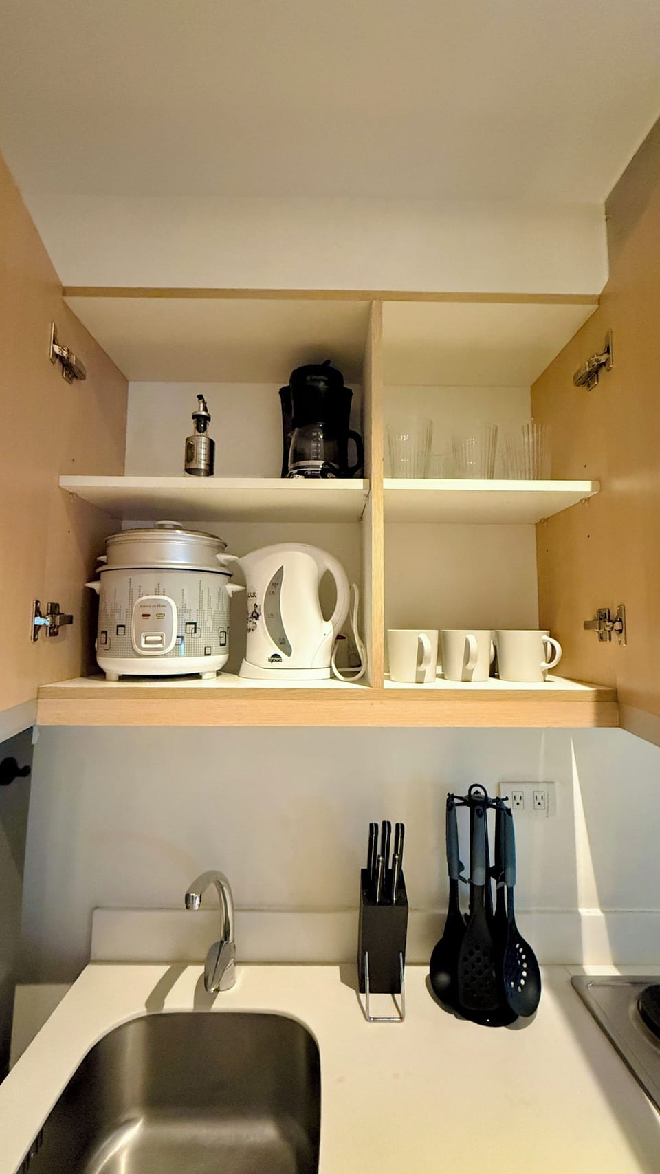 Condo, 2 Bedrooms, Accessible, Balcony | Private kitchen