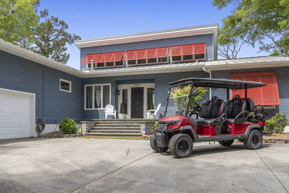 Experience Pine Knoll in Luxury. 6 Passenger Golf Cart Included.