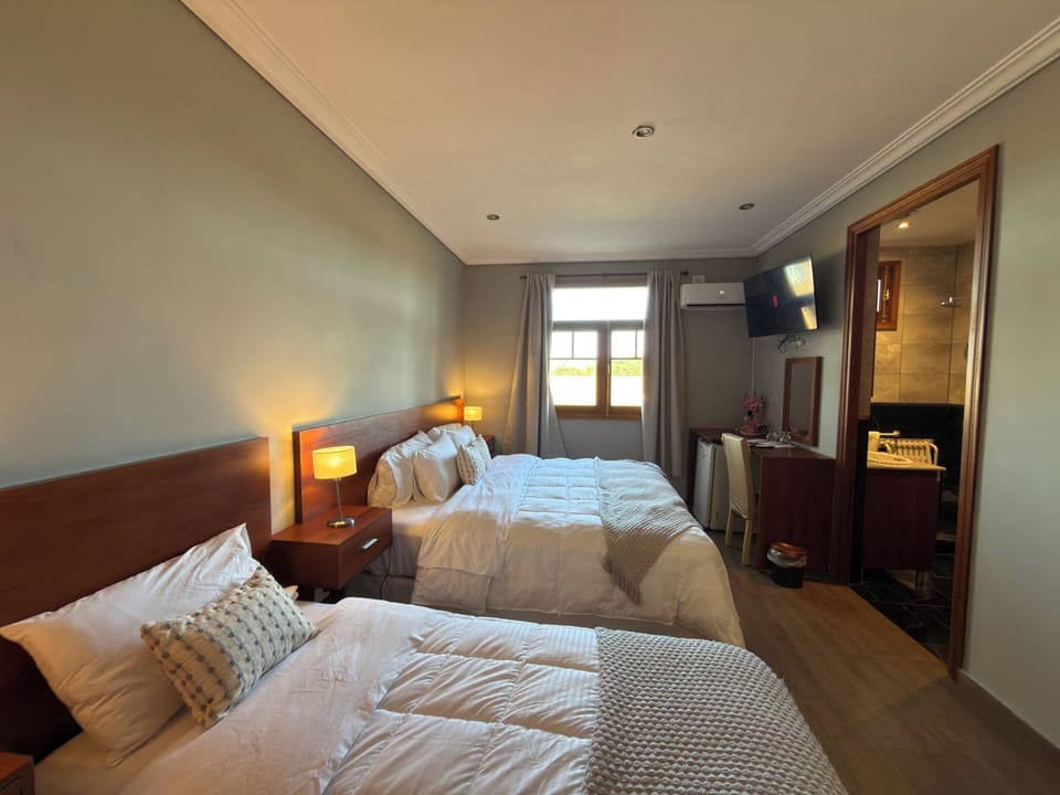 Luxury Triple Room, Patio, Courtyard View | WiFi (free)