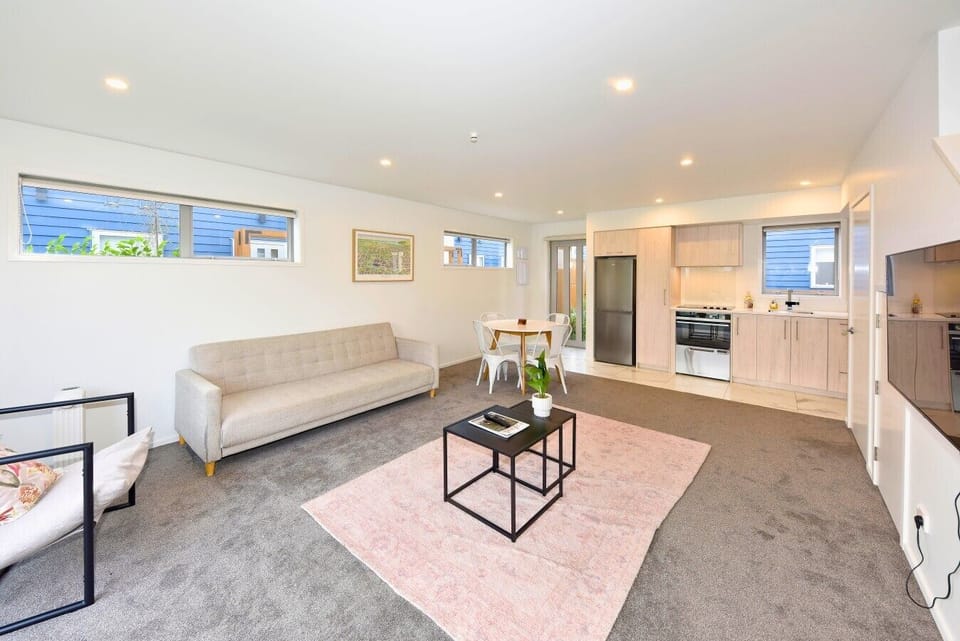 5 257 Armagh St (13) - Edited