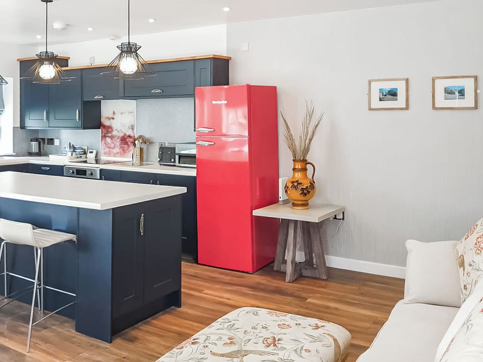 Open plan living space | Cornish Hamlet - Station House - Cornish Hamlet, Falmouth