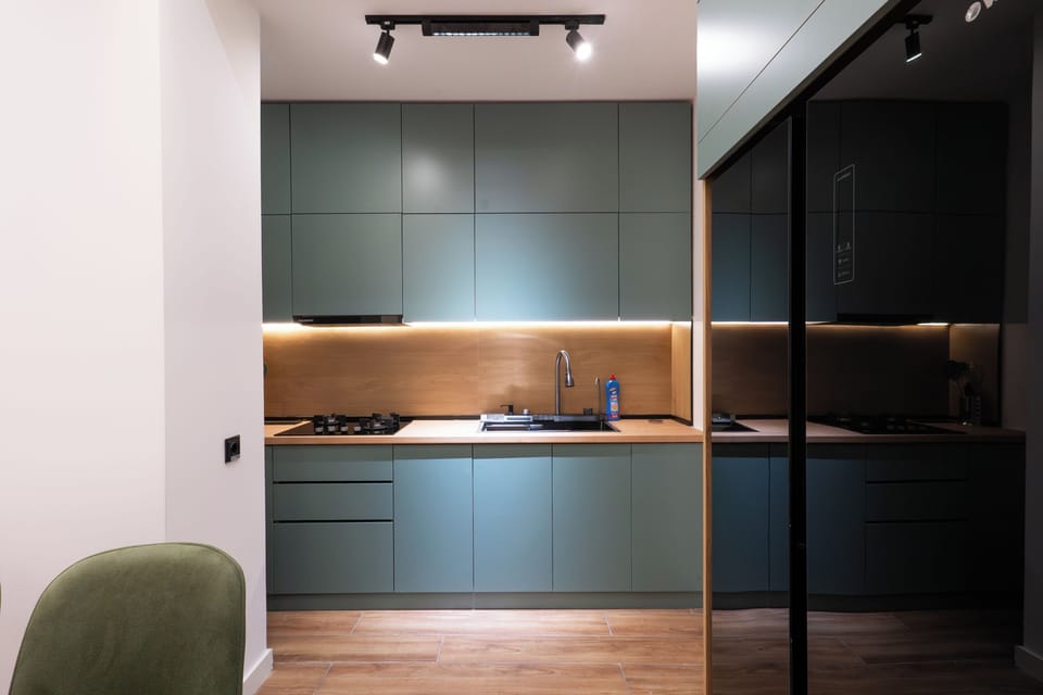 Deluxe House, 4 Bedrooms | Private kitchen | Electric kettle