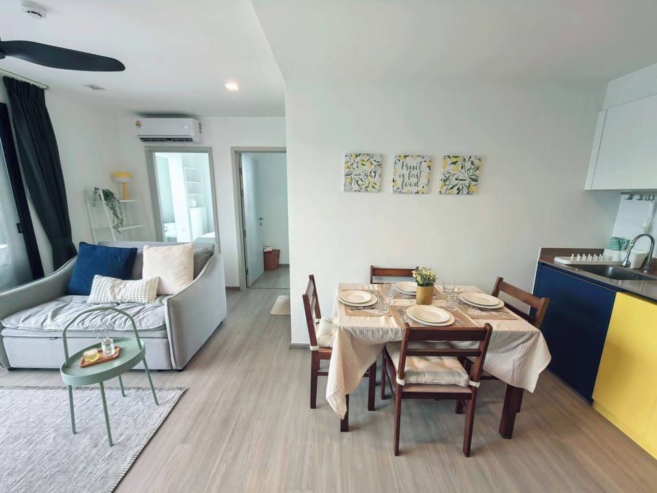 Apartment, 2 Bedrooms, Accessible, Balcony | Dining room