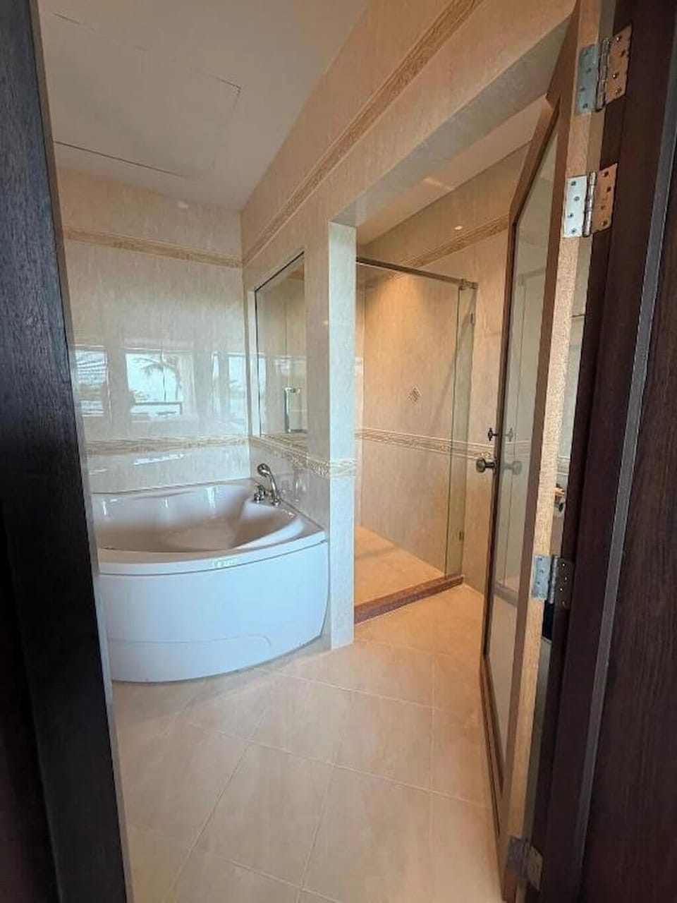 Family Double Room, Beach View | Bathroom | Free toiletries, hair dryer, soap, shampoo