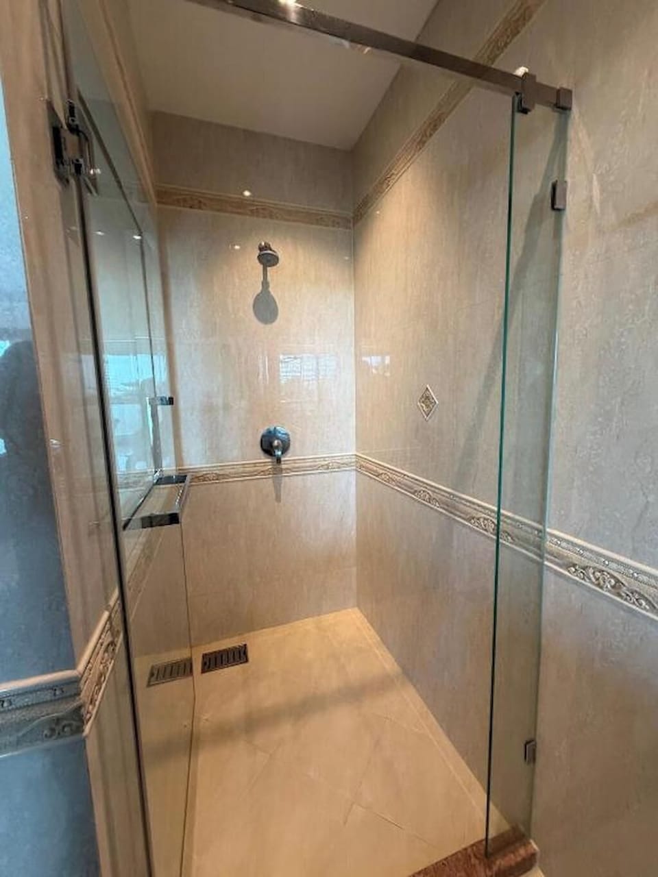 Family Double Room, Beach View | Bathroom | Free toiletries, hair dryer, soap, shampoo