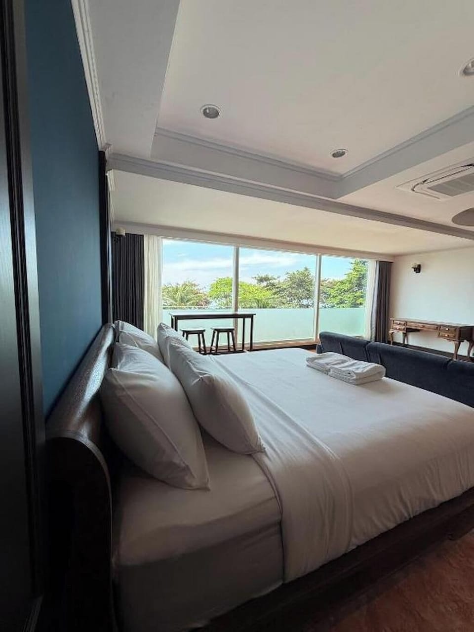 Family Double Room, Beach View | Laptop workspace, free WiFi