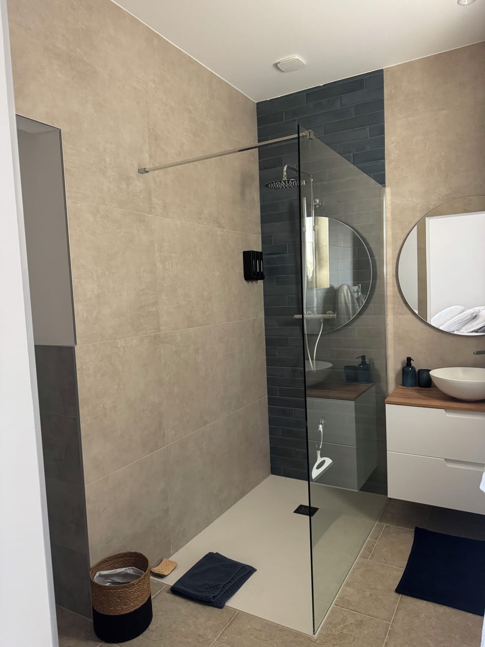 Bathroom | Slippers