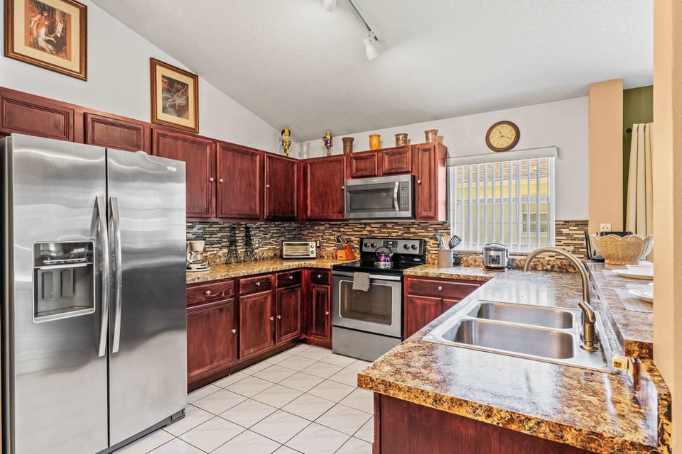 House, Multiple Beds, Pool Access, Pool View (The Art House) | Private kitchen