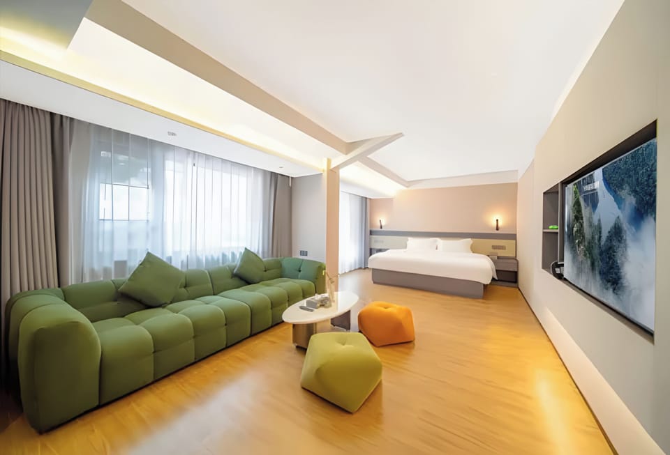 Premium bedding, down comforters, pillowtop beds, desk