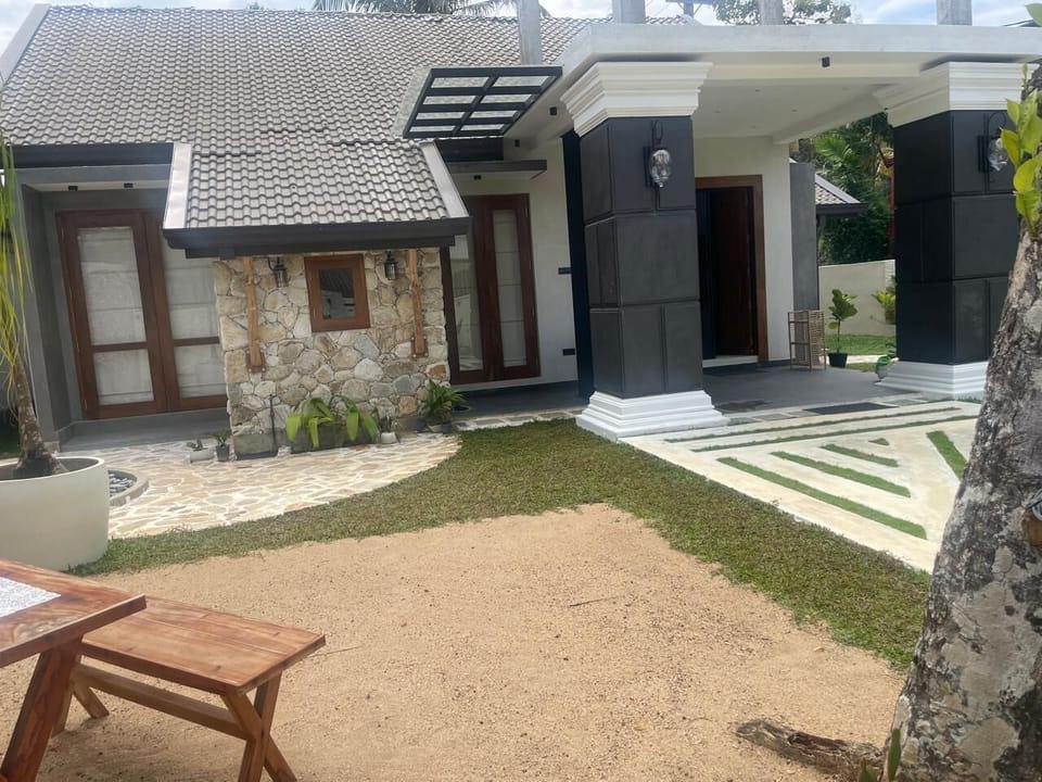 Deluxe Double Room, Garden View | Terrace/patio