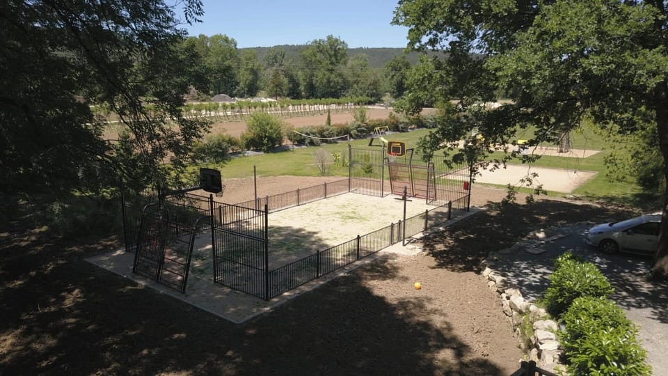 Sport court
