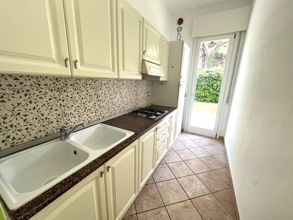 Villa, 3 Bedrooms, Patio, Garden View | Interior