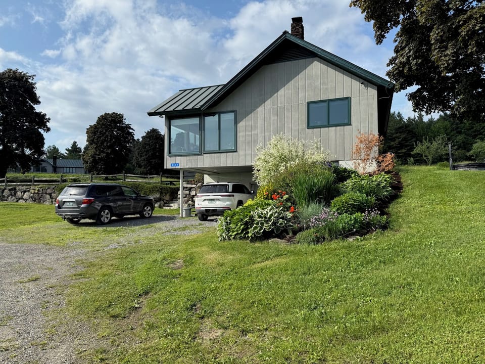 Spring photo of the guest house.
