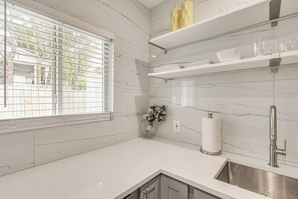 Kitchen Area | Flatware