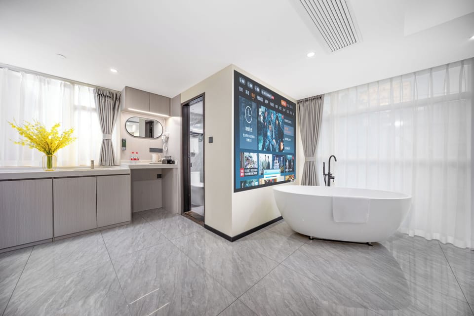 Superior Double Room, City View | Laptop workspace, soundproofing, free WiFi