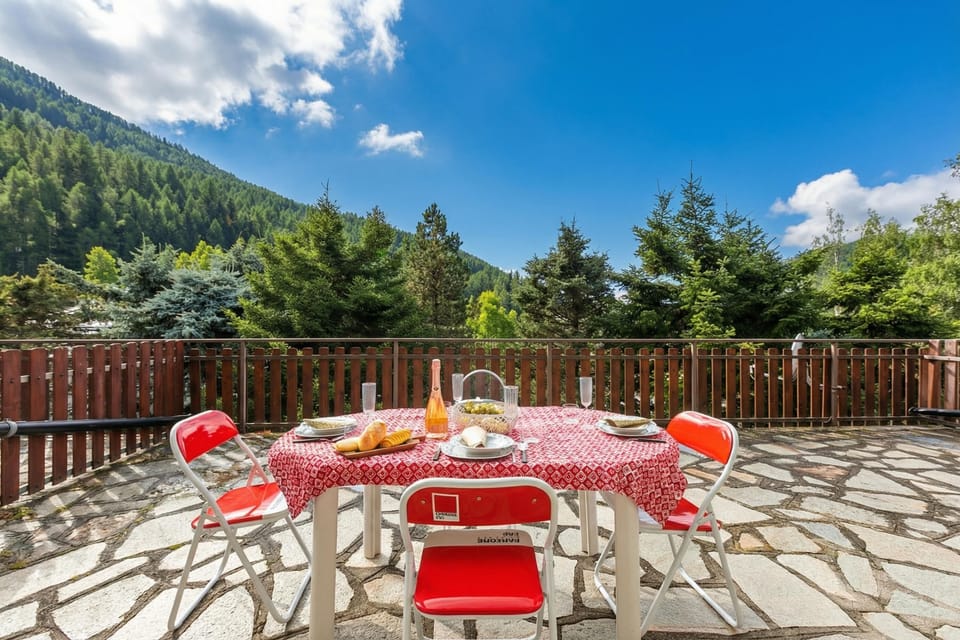 Standard Apartment, Multiple Bedrooms (Appartamento La Picozza) | Outdoor dining