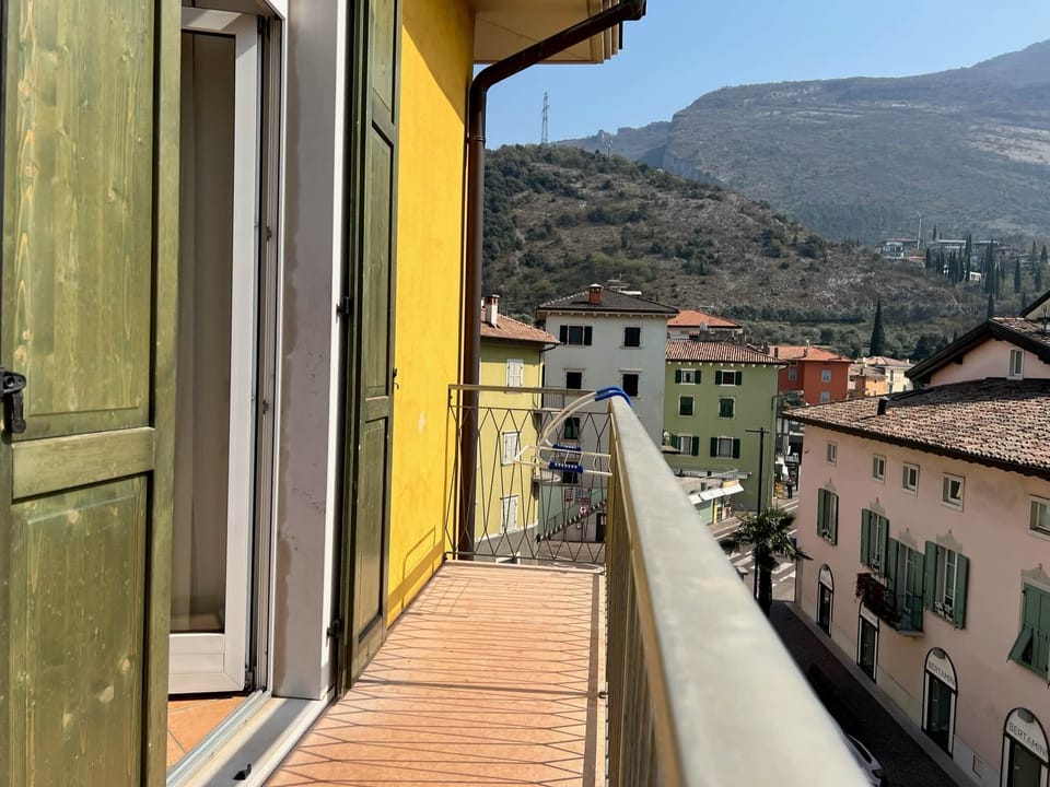 5D549DAC 6A26 49F5 B065 13E7D9945BAD