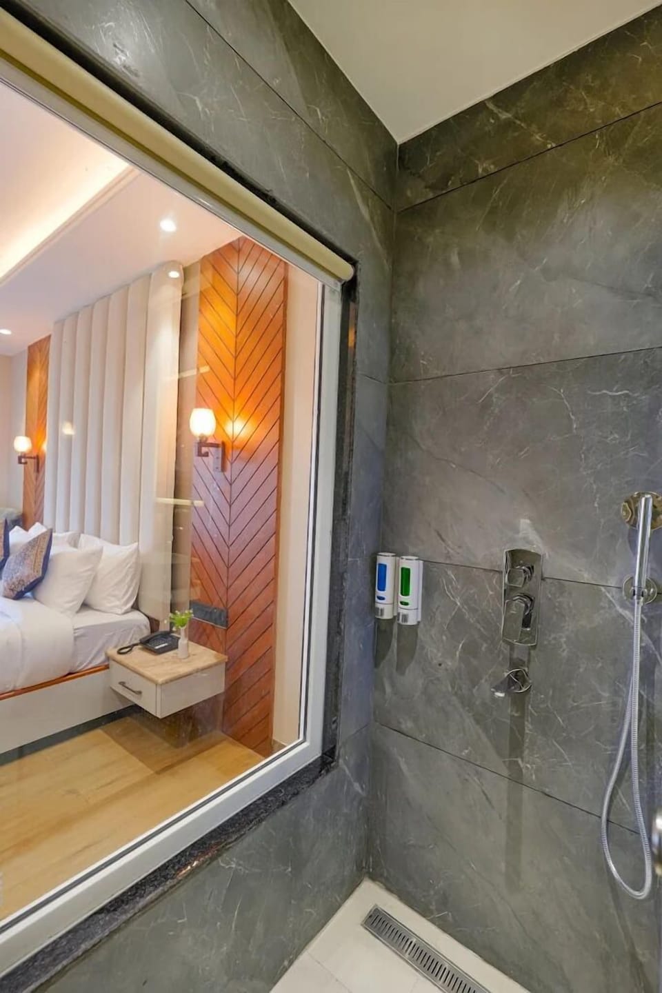 Premium Double Room, Balcony | Bathroom | Shower, free toiletries, towels, soap