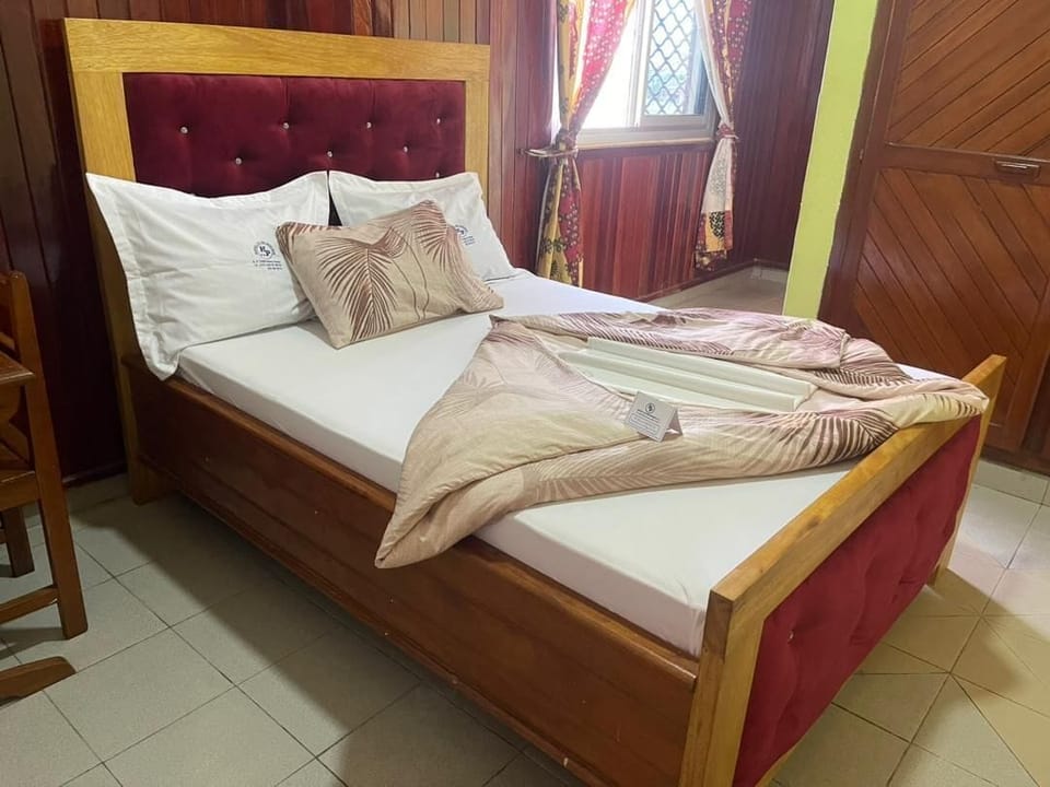 Classic Room, Balcony | Desk, laptop workspace, free WiFi