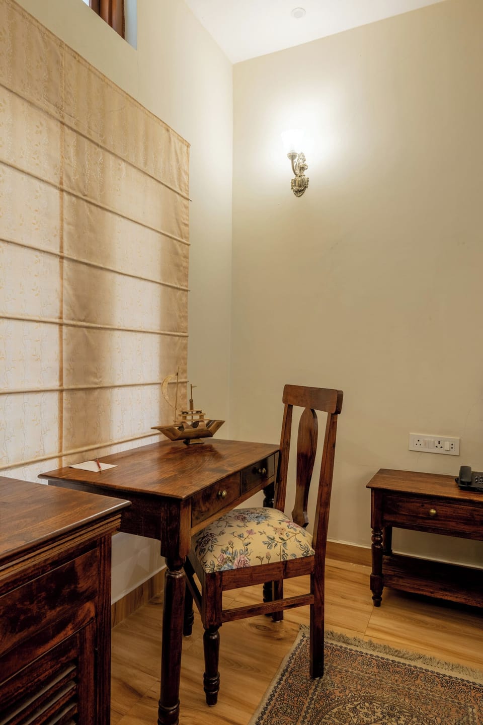 Standard Room, Forest View | Desk, bed sheets