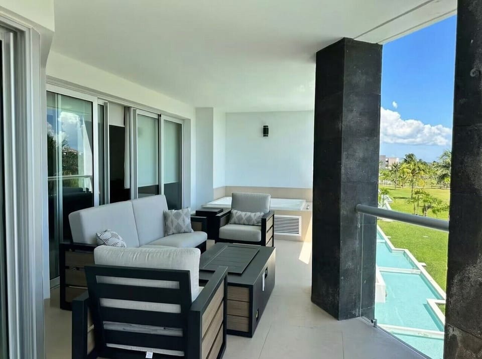 03_balcony_terrace