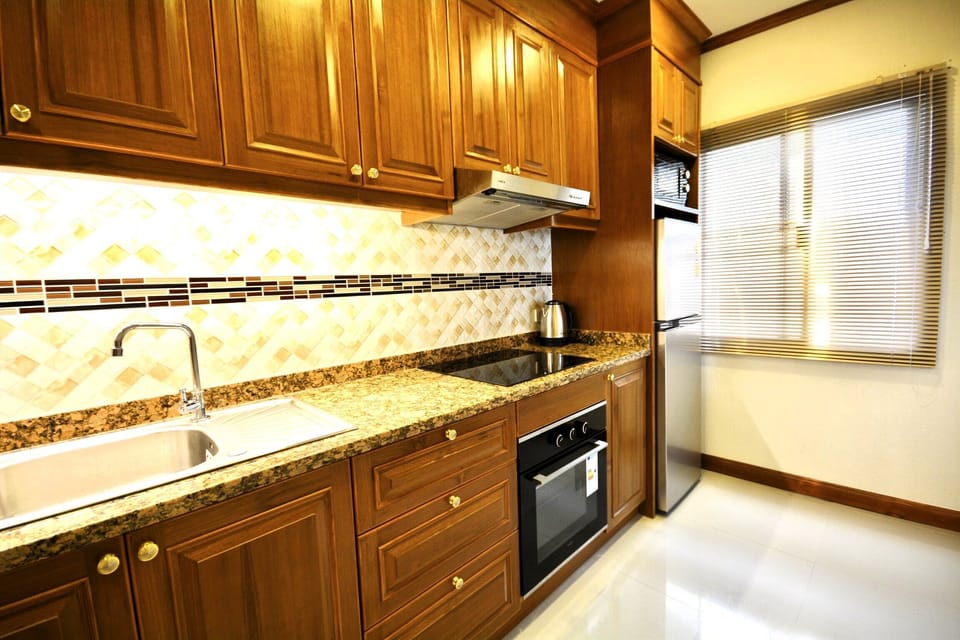 Apartment, 1 Bedroom, Smoking, Balcony | Interior