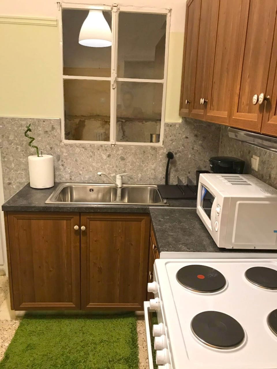 House, Smoking | Private kitchen | Electric kettle, toaster