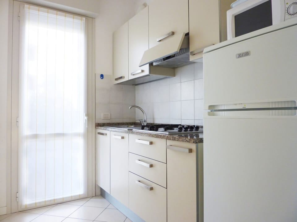 Apartment, 3 Bedrooms, Balcony, Garden View | Interior