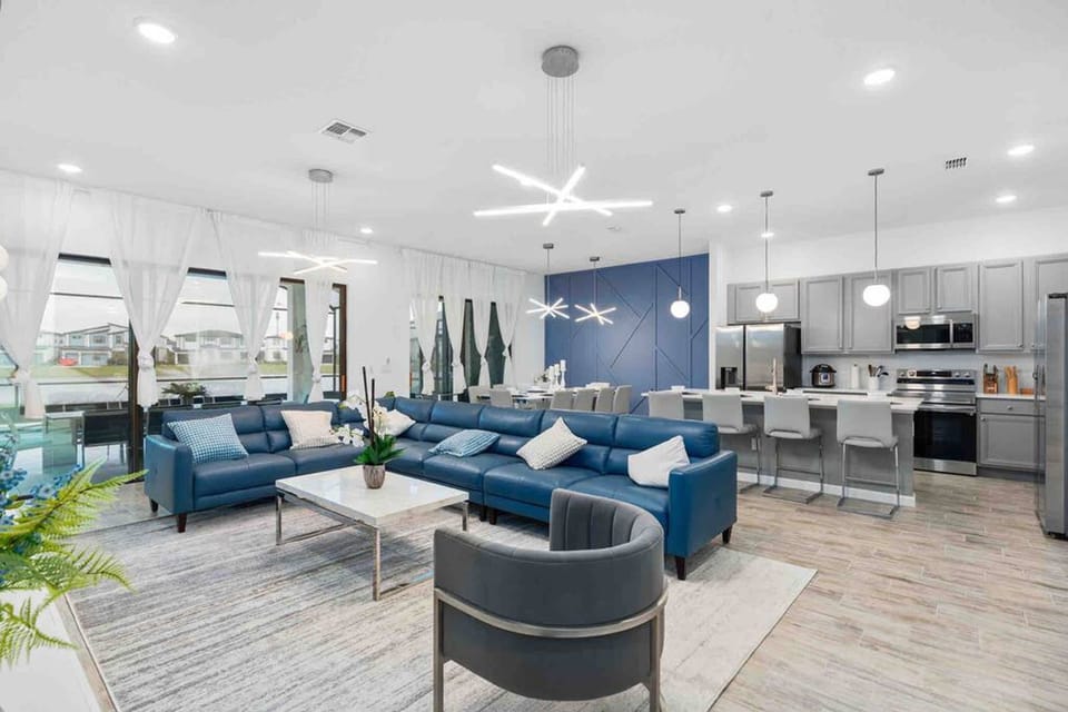 House | 9 bedrooms