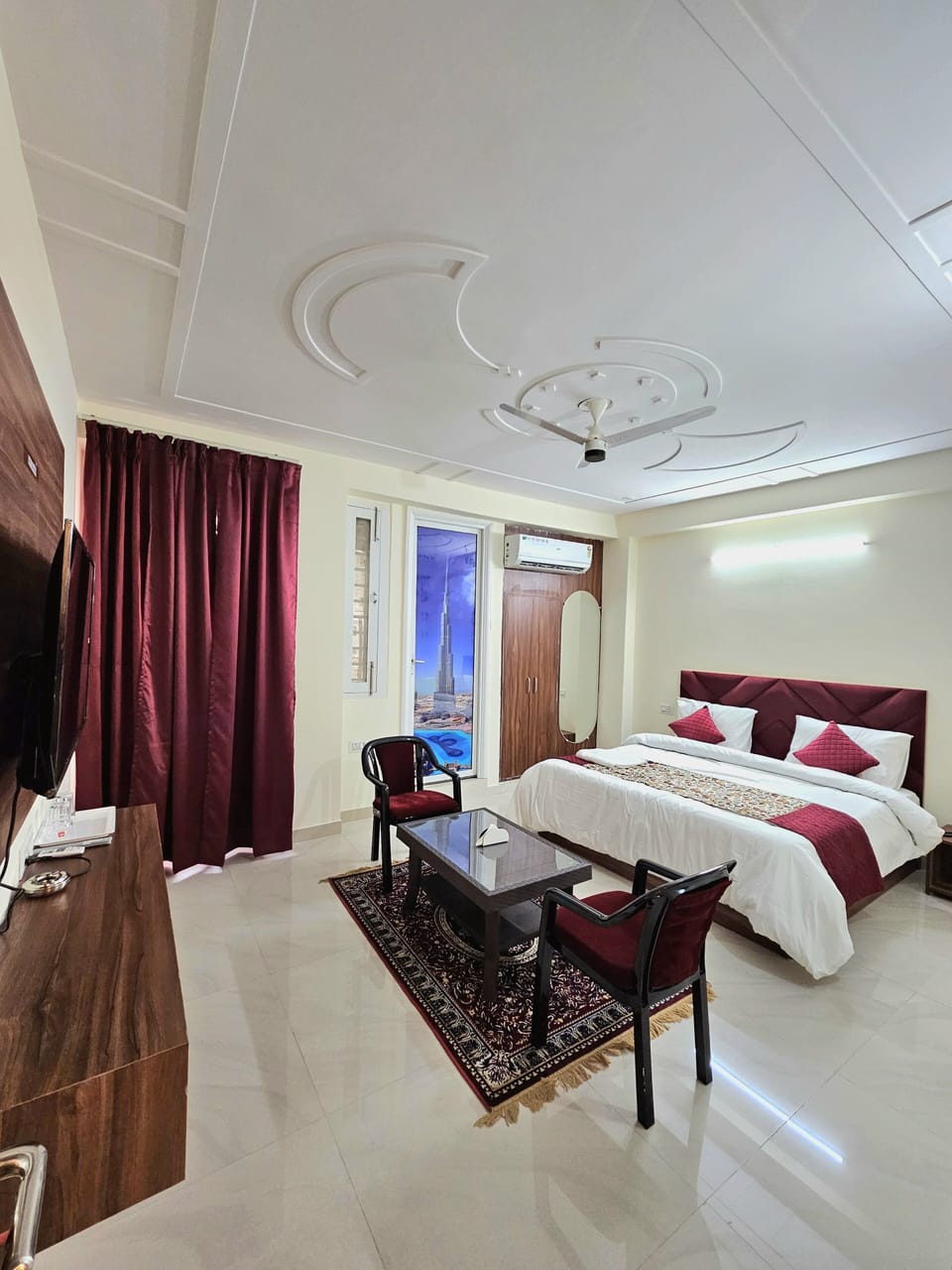 Superior Double Room, Balcony, City View | Free WiFi