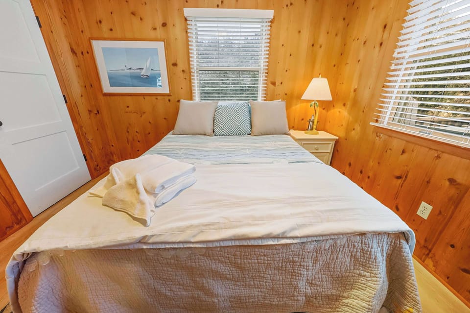 Sleep like royalty! Plush bedding, cozy vibes, and a perfect spot to recharge after your adventures—sweet dreams guaranteed.