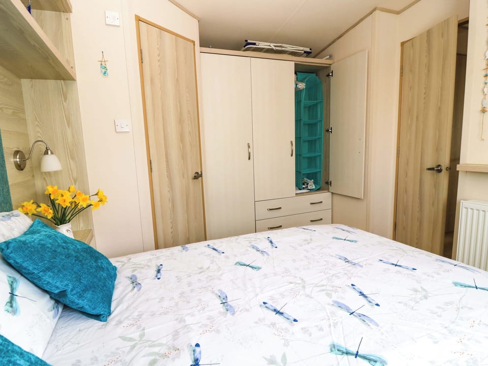 Cottage | 2 bedrooms, individually decorated, individually furnished, free WiFi