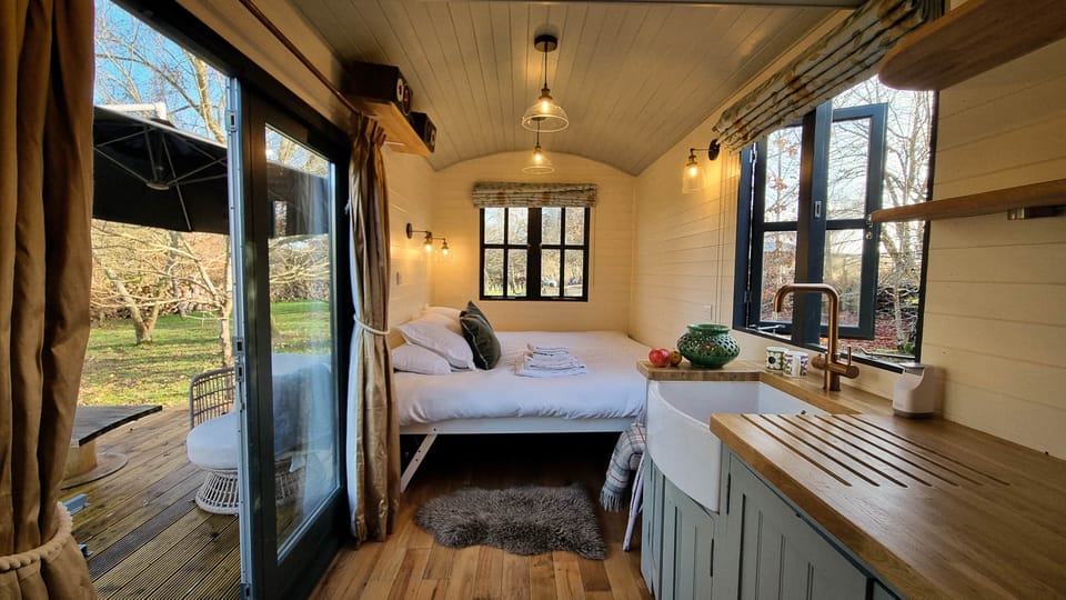 Millie's hut (ensuite double/twin)