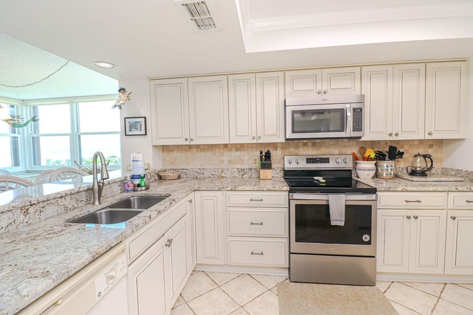 St. Augustine Beach Rentals Kitchen