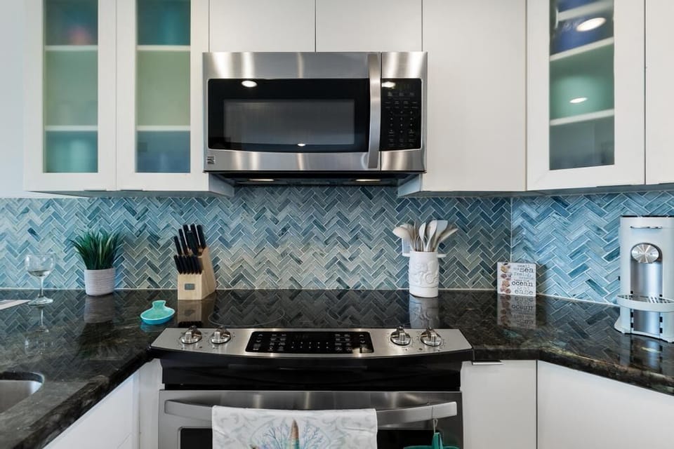 St. Augustine Beach Rentals Kitchen (73KB)