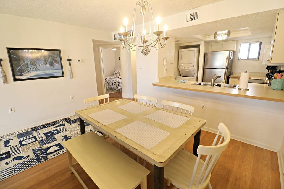 St Augustine Beach Rentals Dining Room