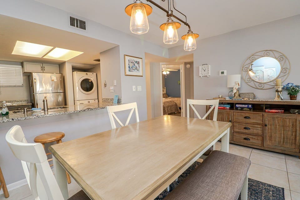 St. Augustine Beach Rentals Dining Room