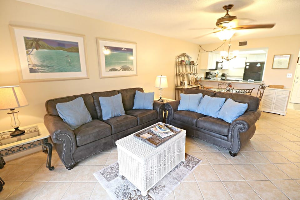 St. Augustine Beach Vacation Rentals Living Room