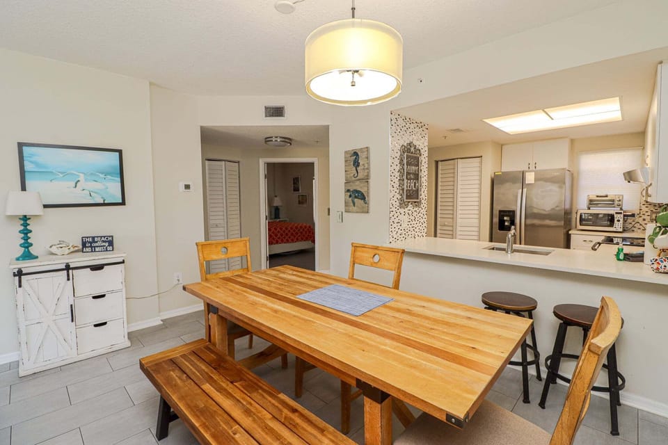 St. Augustine Beach Rentals Dining Room