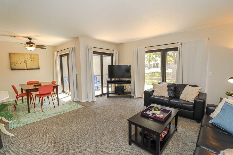 St. Augustine Beach Rentals Living Room