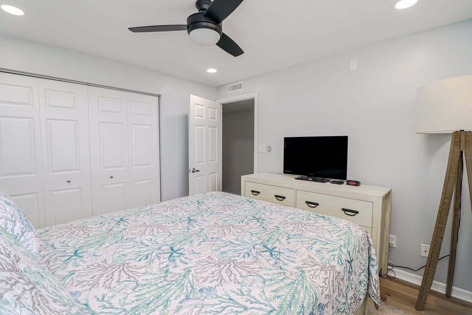 St. Augustine Beach Rentals Guest Bedroom