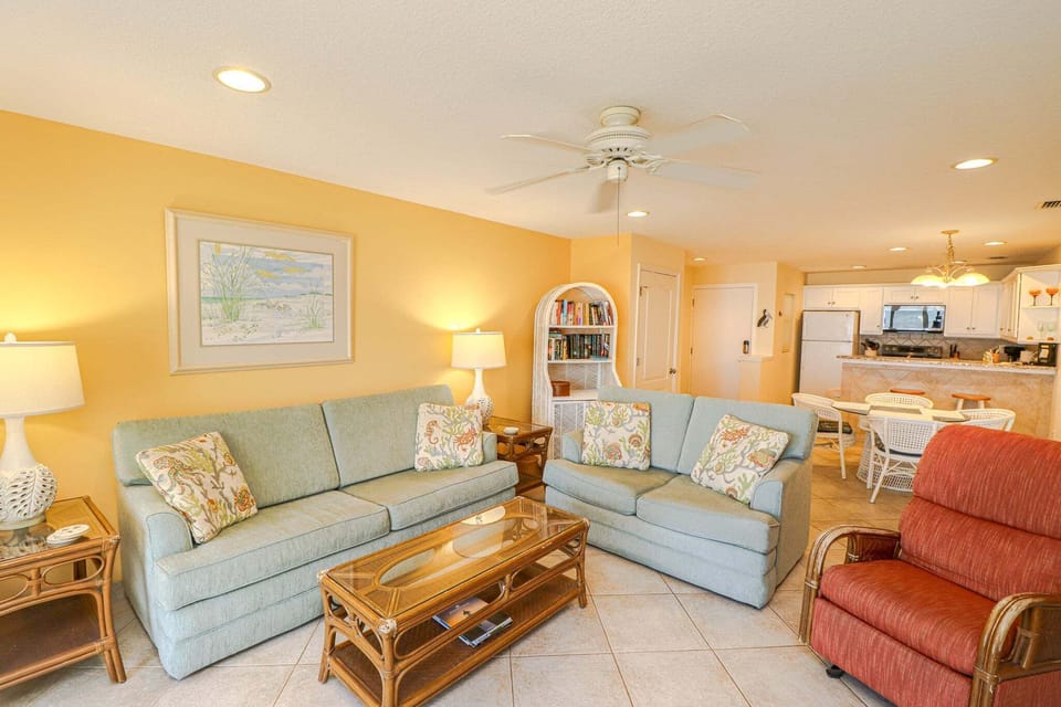 St. Augustine Beach Rentals Living Room