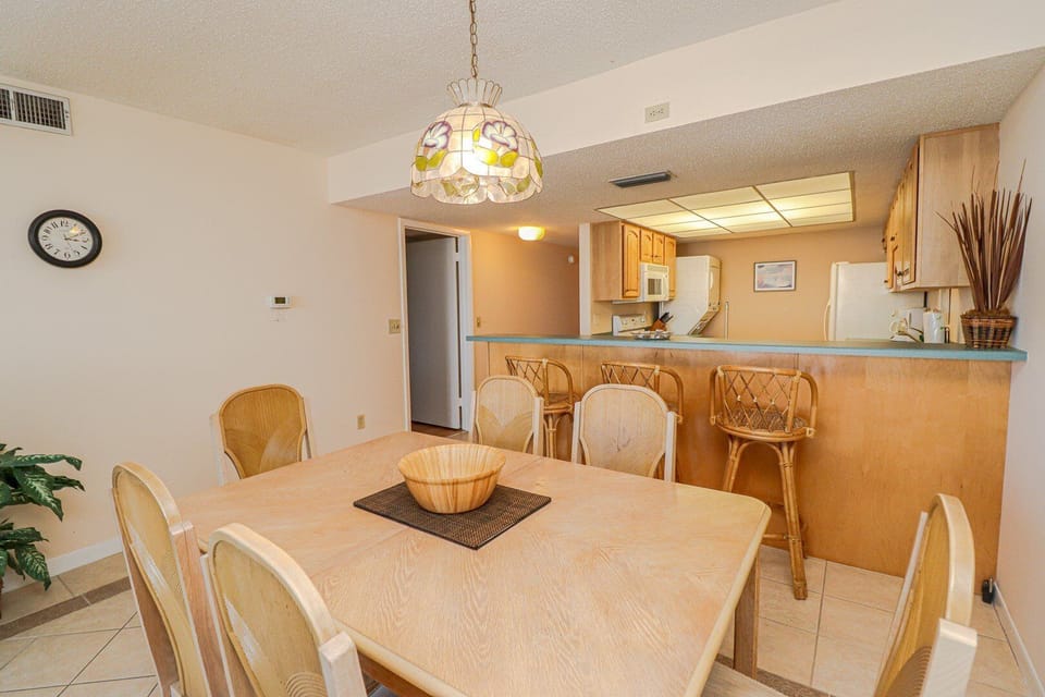 St. Augustine Beach Rentals Dining Room