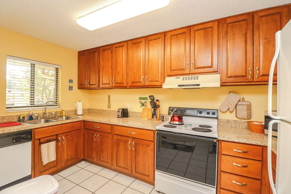 St. Augustine Beach Rentals Kitchen