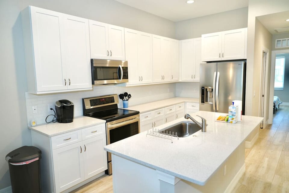 Brand-new kitchen packed with kitchen essentials for our guests to enjoy!