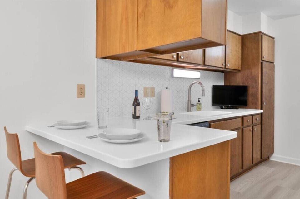 Barstool kitchen seating