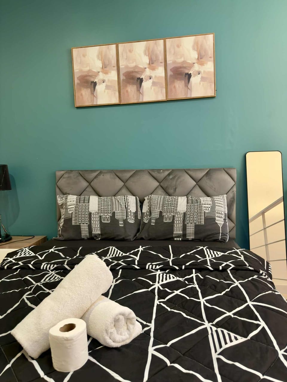 Design Loft, Balcony, City View | Laptop workspace, free WiFi